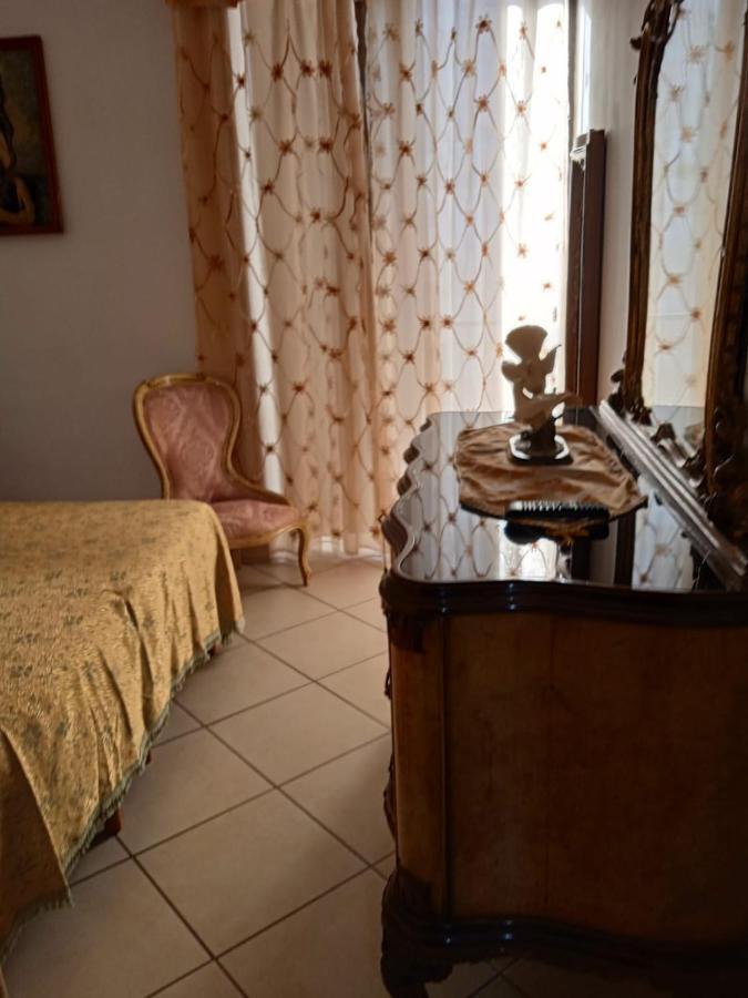 דירות באקולי Casa Di Lucia מראה חיצוני תמונה