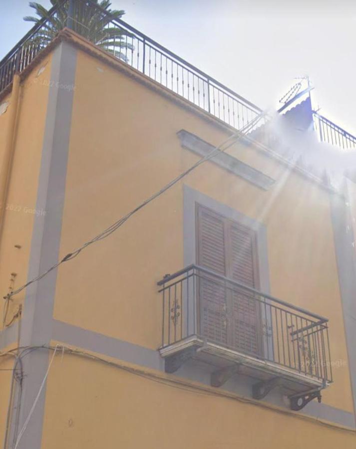 דירות באקולי Casa Di Lucia מראה חיצוני תמונה